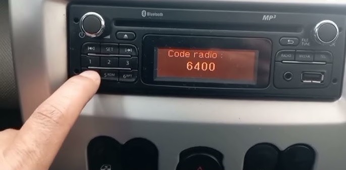 Dacia Radio Code