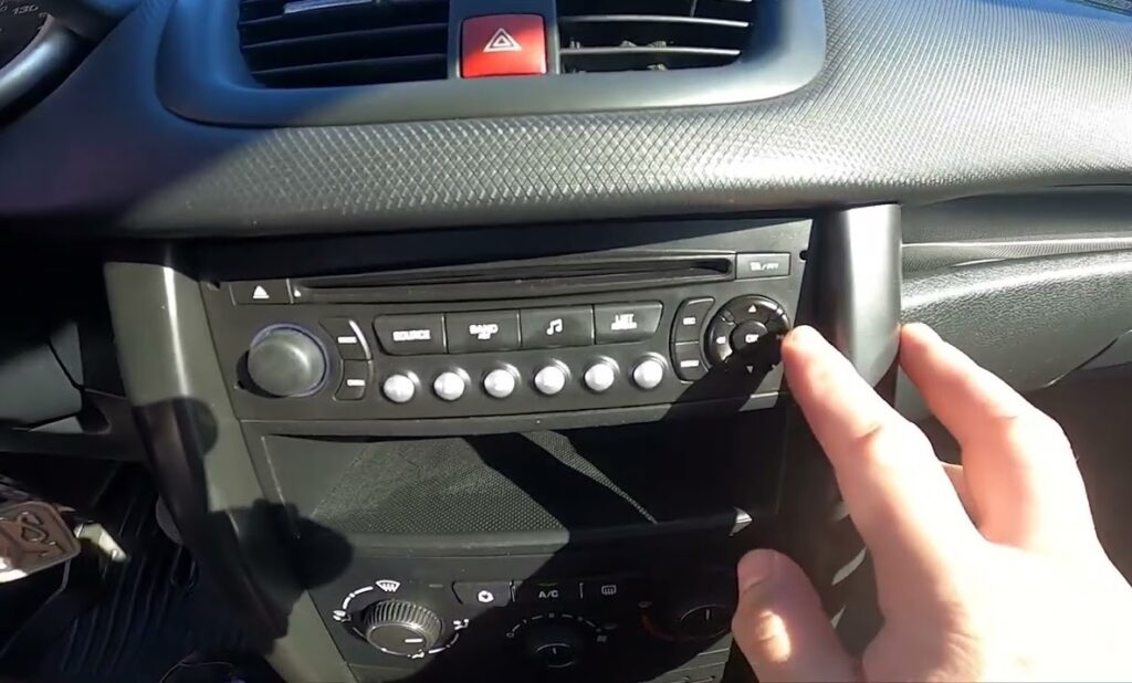 Peugeot 207 Radio Code