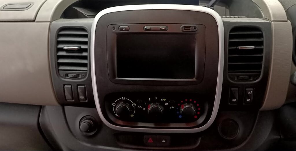 Renault Trafic Radio Code